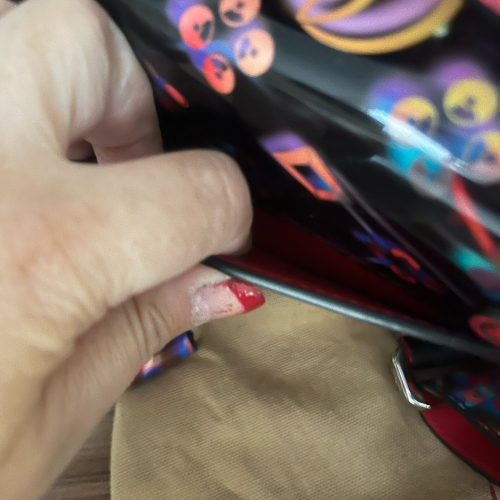 NWT CL Louboutin Kypipouch Patent Leather Cross-body Bag - Multicolour - Picture 9 of 12